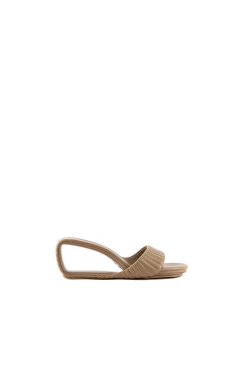 Mobius Mid Puffier Sandals