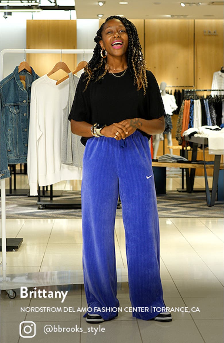 Sportswear Velour High Waist Pants, sales video thumbnail