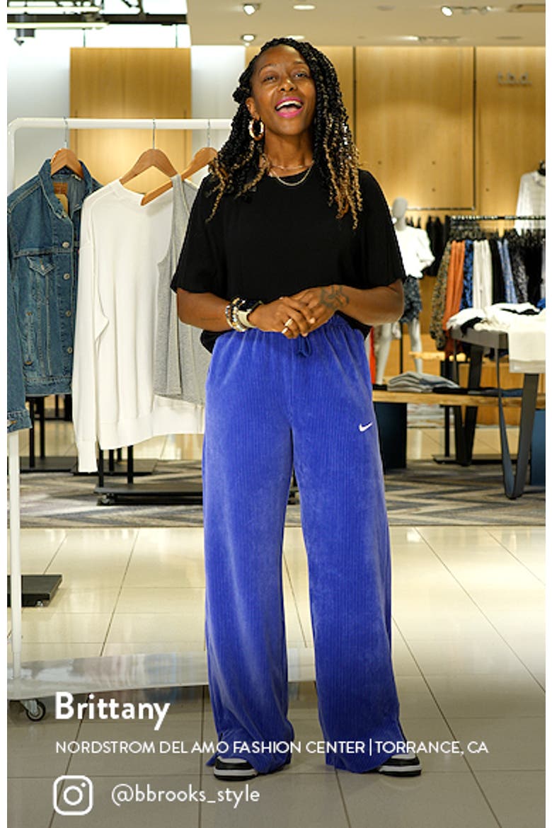 Sportswear Velour High Waist Pants video