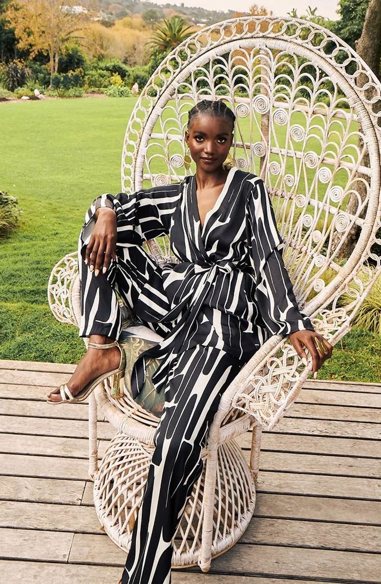 DIARRABLU Leer Hera Print Palazzo Pants, Alternate, color, 