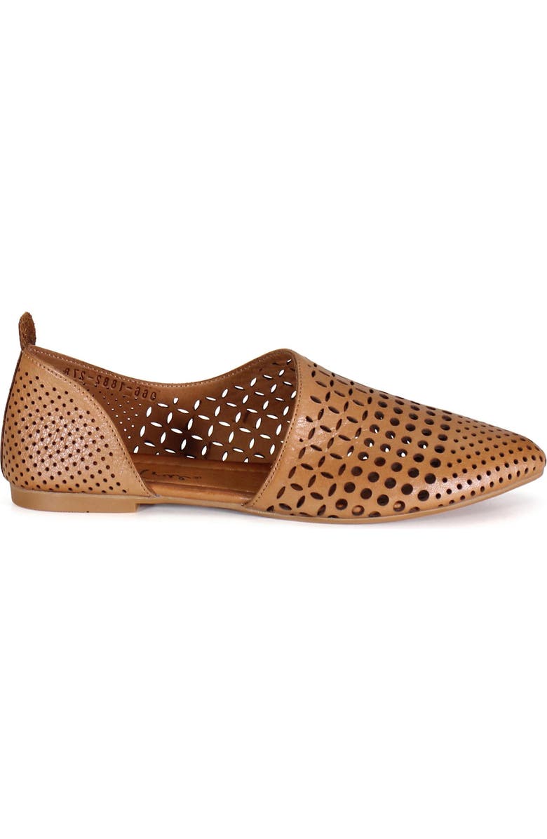 Diba True Papy Russ Perforated Flat, Alternate, color, Coconut