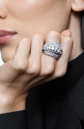 Hyperbola cocktail ring, Mixed cuts, Four bands, Green