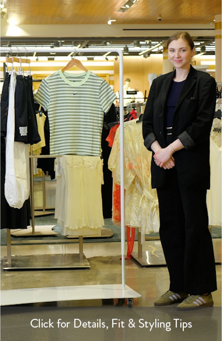 Sportswear Stripe T-Shirt, sales video thumbnail