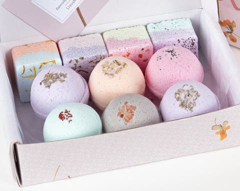 Natural Bath Bombs and Shower Steamers Gift Set