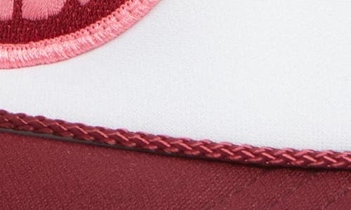Friday Feelin ' Aloha Howdy Hello Patch Trucker Hat In Maroon Split