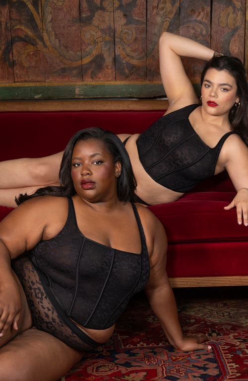 Curvy Couture No Show Floral Jacquard Corset Crop Top In Black Hue