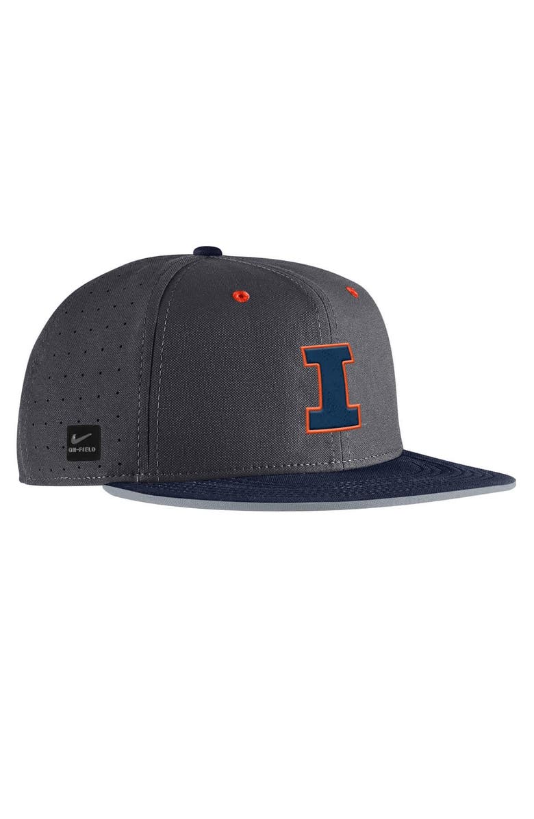 Nike Men's Nike Anthracite Illinois Fighting Illini 2025 On-Field True Performance Baseball Fitted Hat, Alternate, color, 