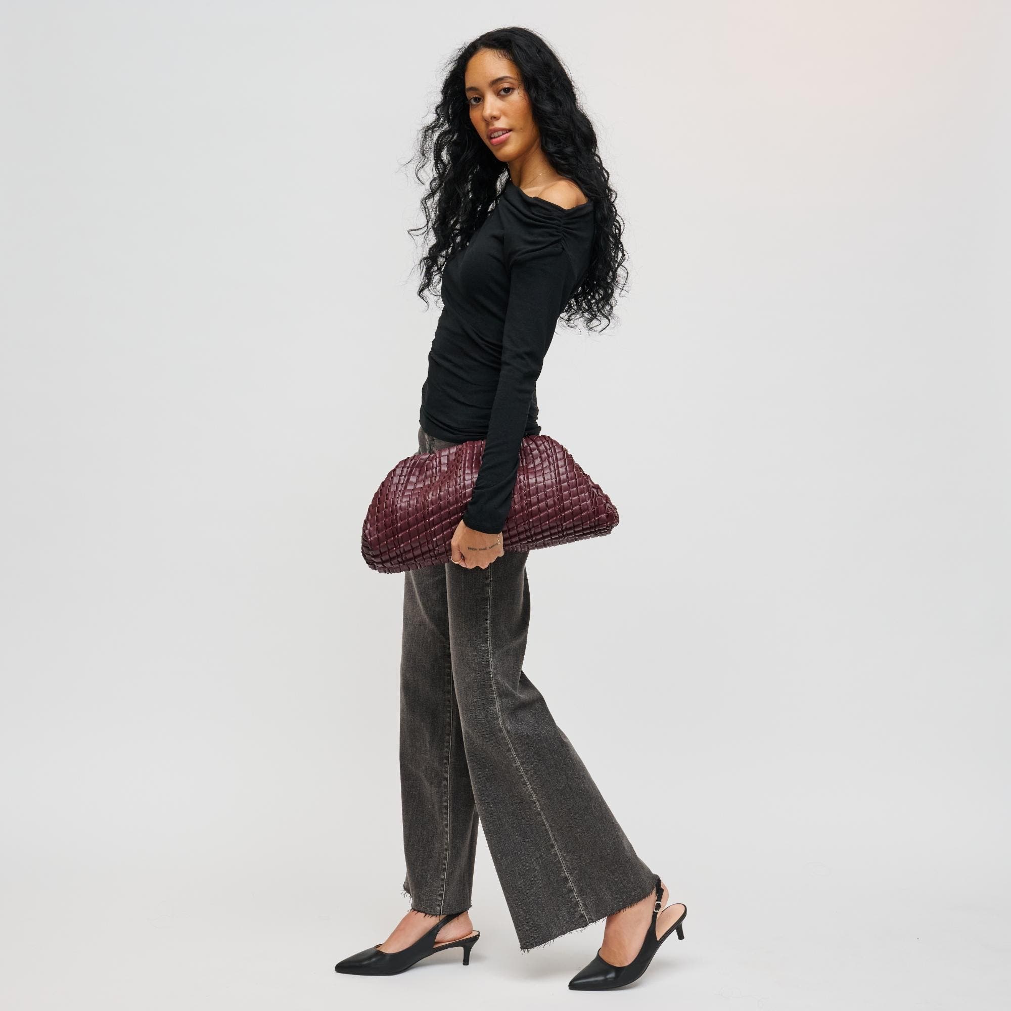 URBAN EXPRESSIONS HANDBAGS Veronica Clutch, Alternate, color, Wine