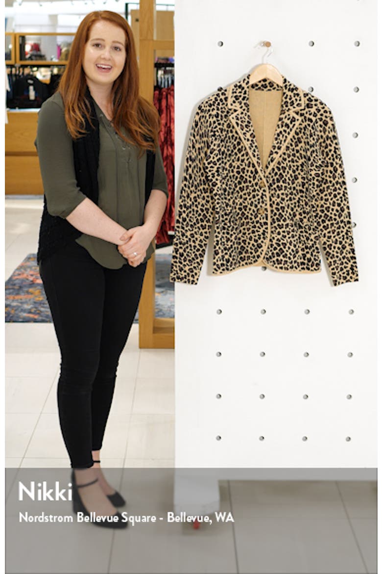 Sweater Blazer video