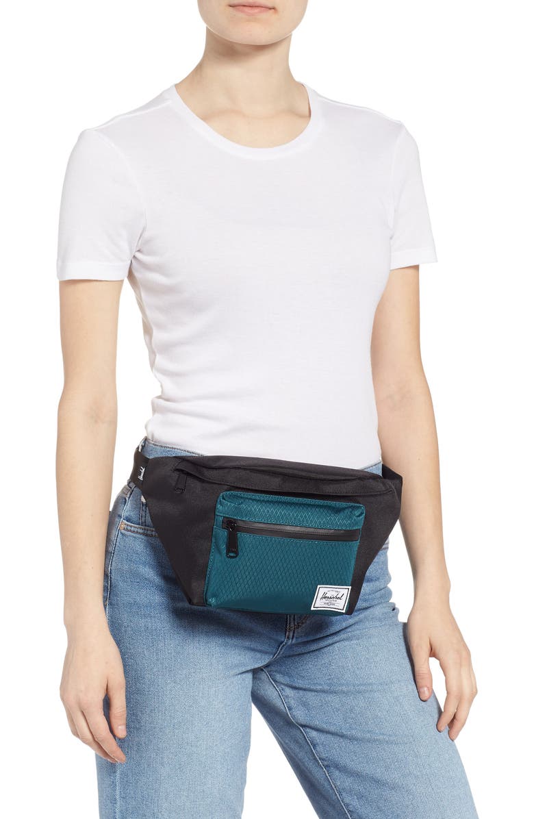 Herschel Supply Co. Seventeen Belt Bag, Alternate, color,