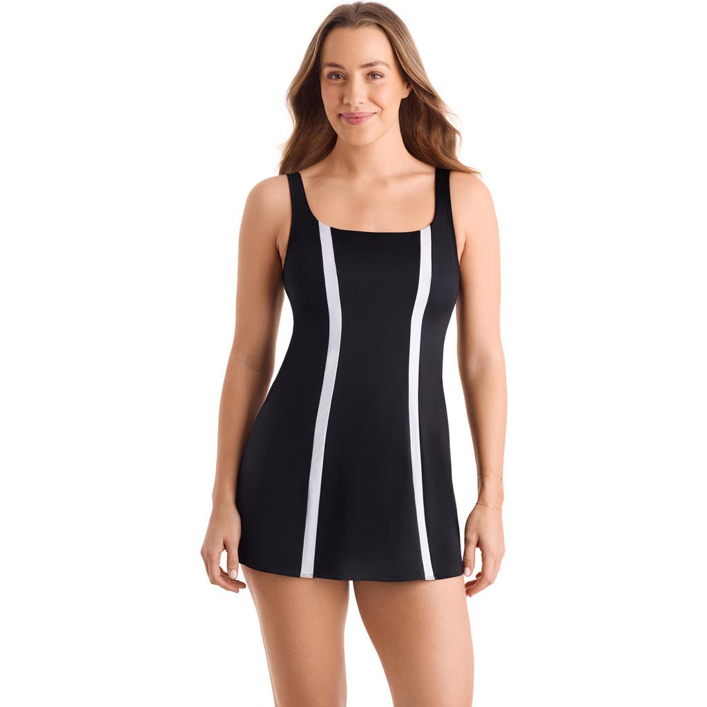 Shapesolver Sport Adjustable Chlorine Resistant Squareneck Swimdress In Black
