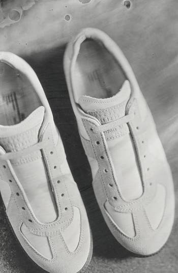 Replica Low Top Sneaker