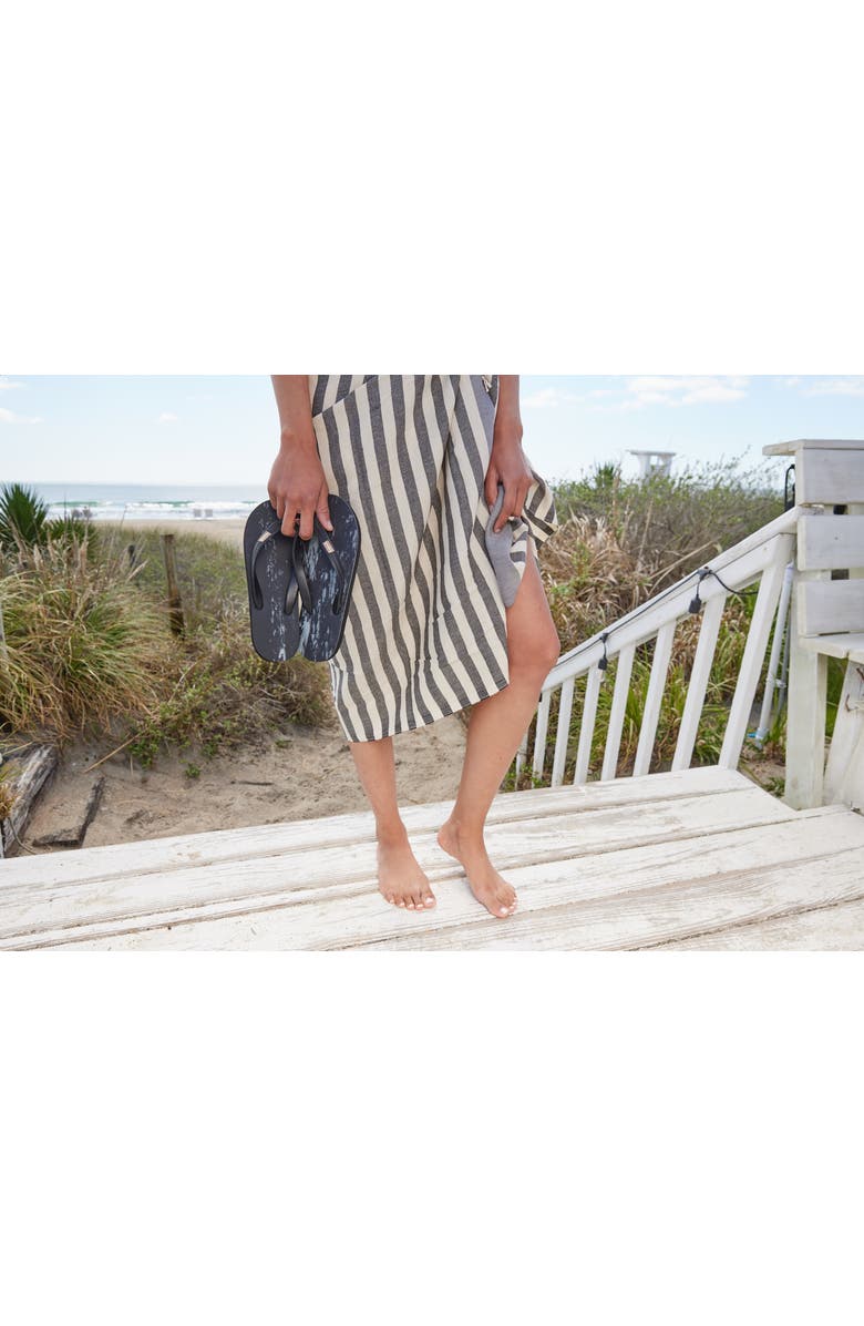 Feelgoodz Womens Classicz Remix Natural Rubber Flip Flop Thong Sandals, Alternate, color, Urchin