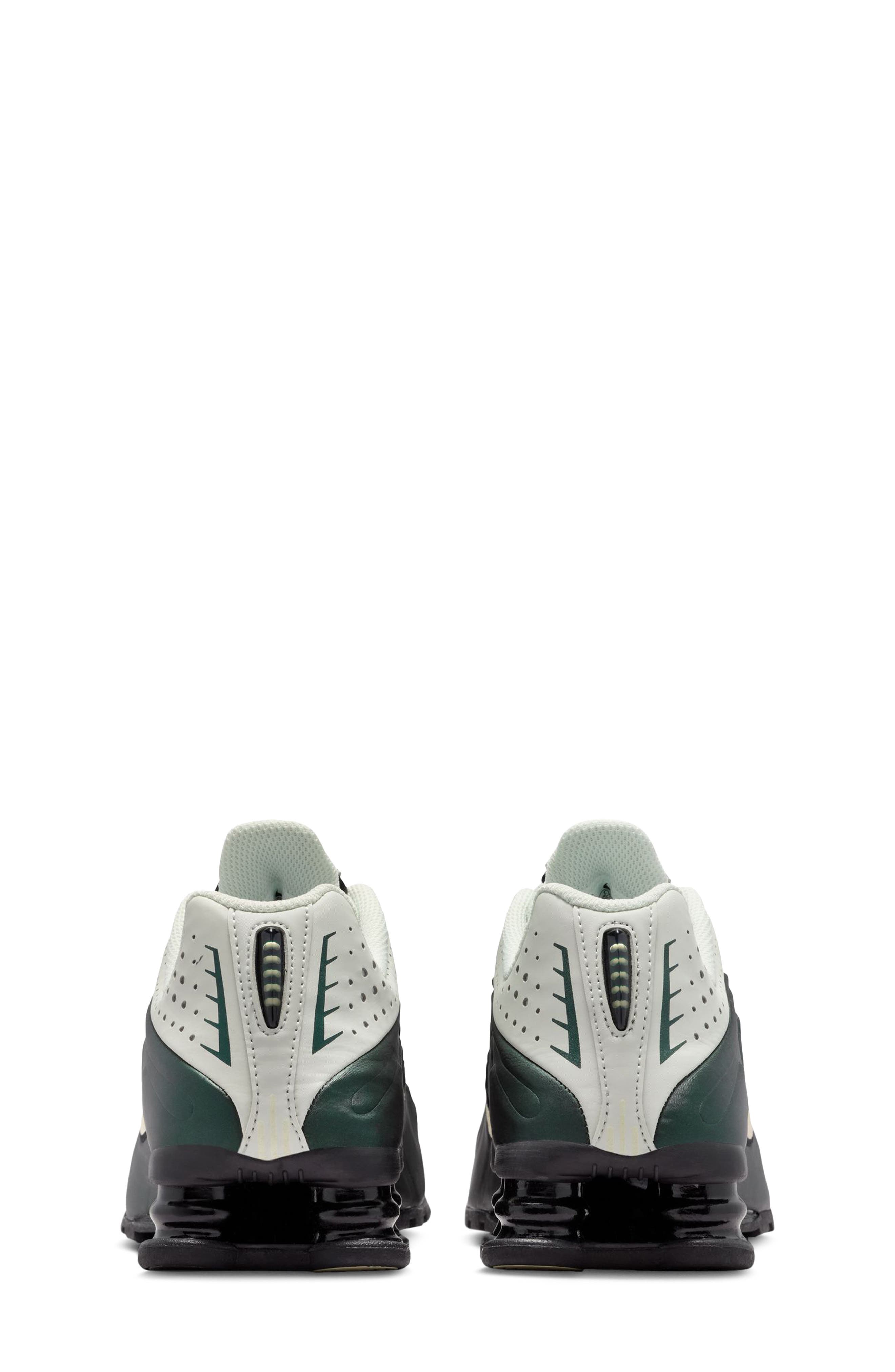 Shox R4 Sneaker, Alternate, color, BLACK/ OLIVE AURA/ SPRUCE AURA