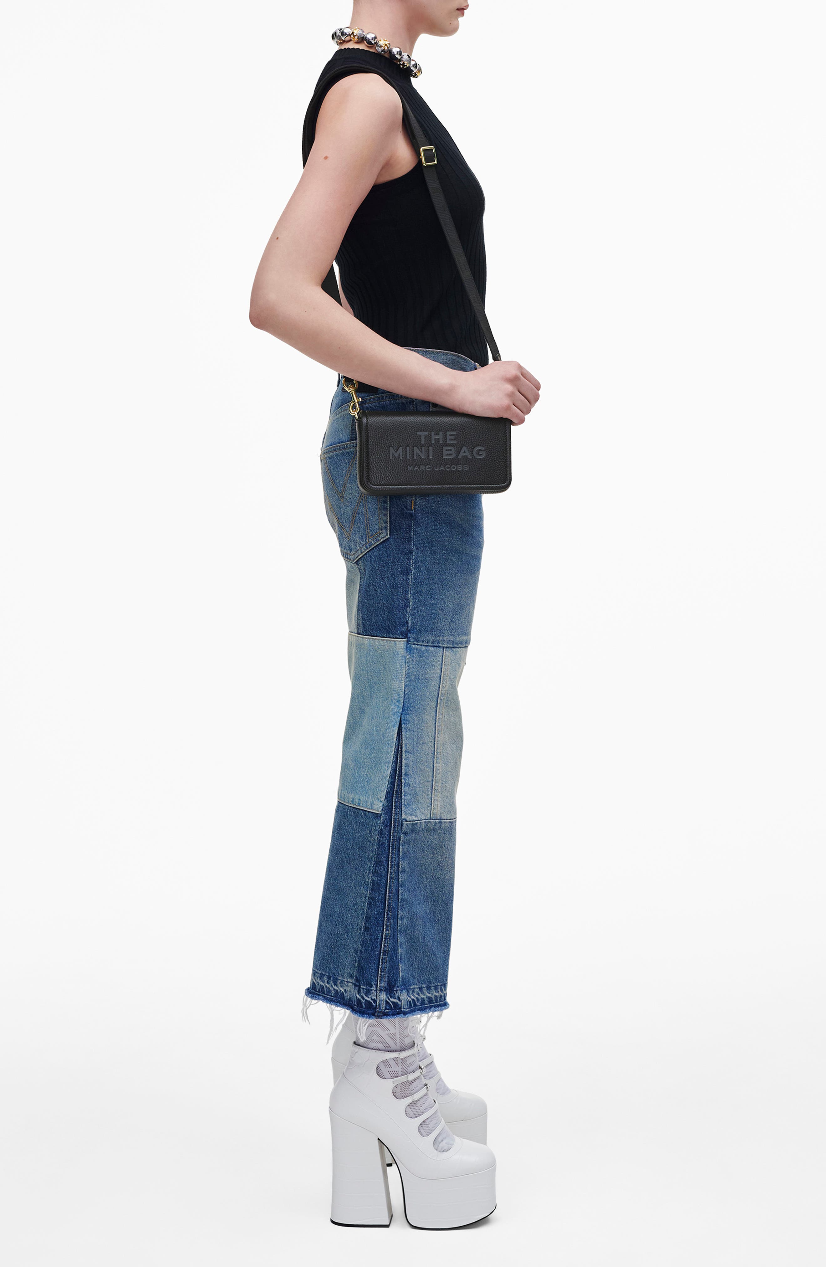 Marc Jacobs The Mini Leather Crossbody Bag, Alternate, color, Black