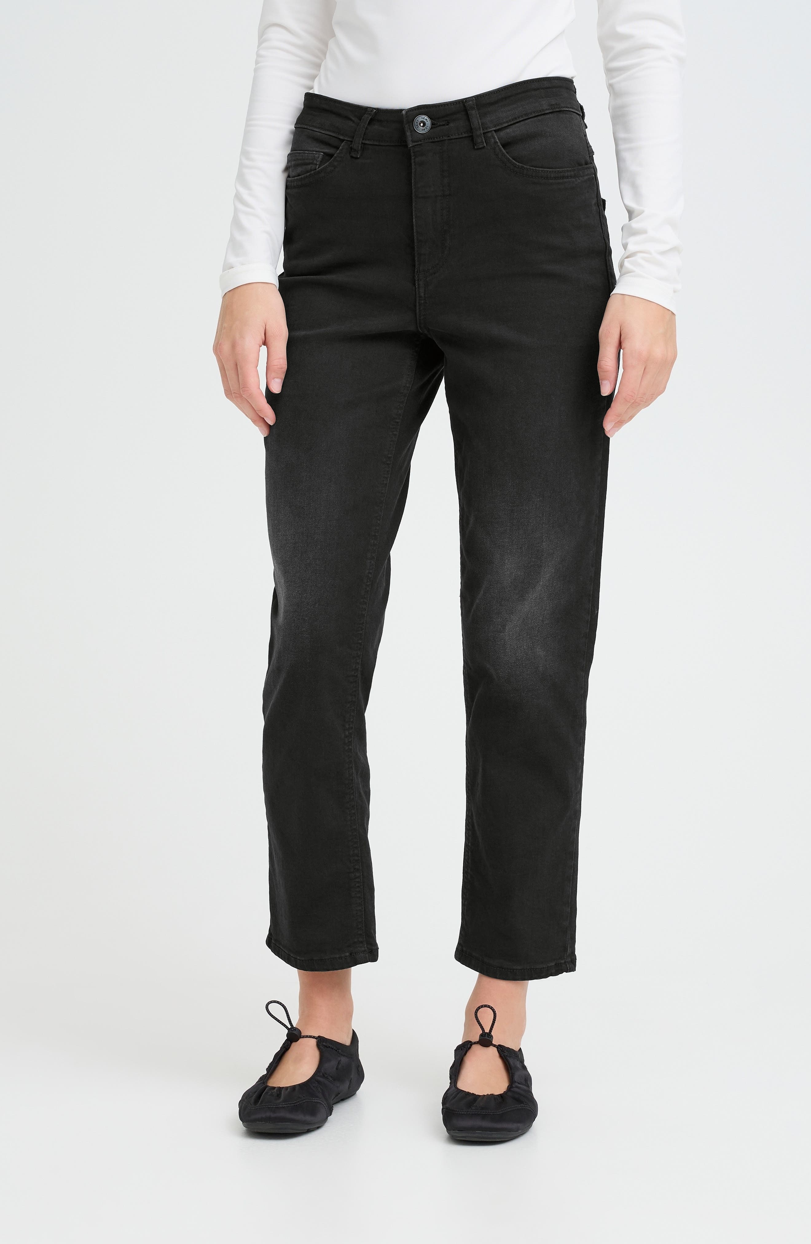 ICHI Ankle Straight Jeans