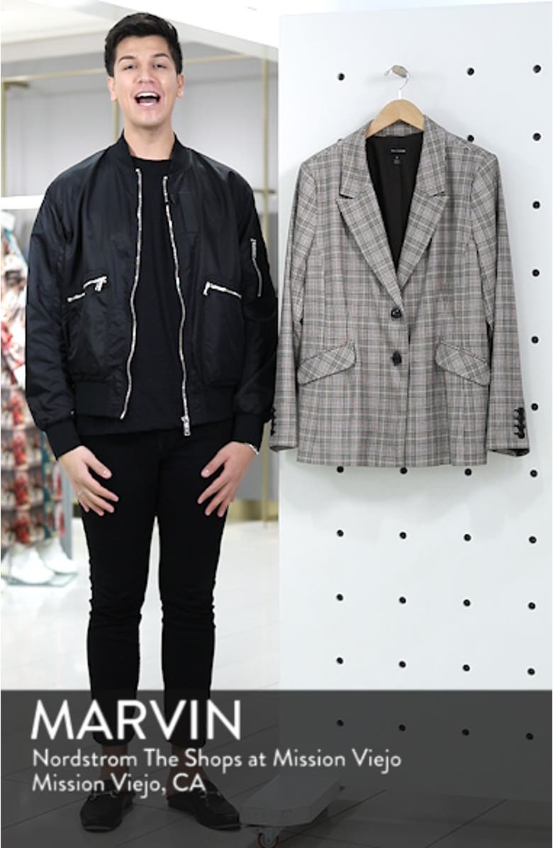 Dart Detail Blazer, sales video thumbnail