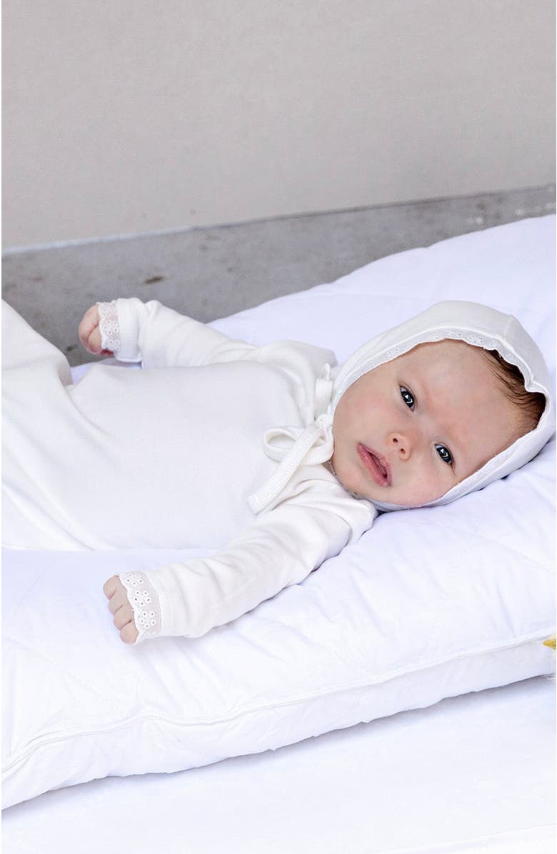 NoggiWear Raw Edge Trim Footie, Alternate, color, Ivory