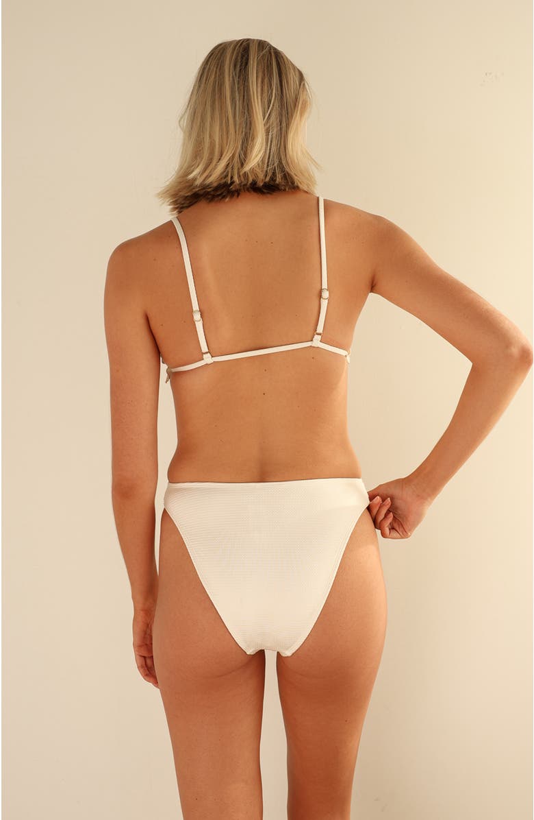 Dippin Daisys Bella Triangle Bikini Top, Alternate, color, Dove