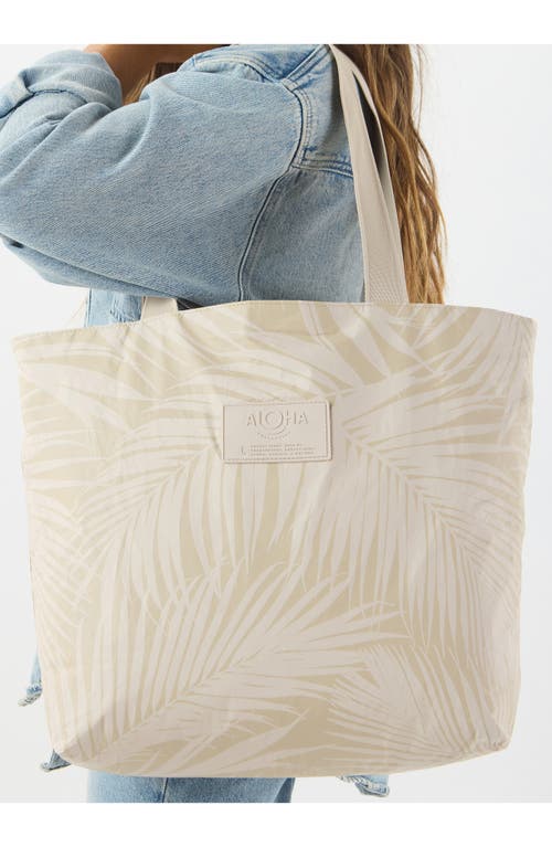 Aloha Collection Day Tripper Areca Water Resistant Tyvek® Tote In Multi