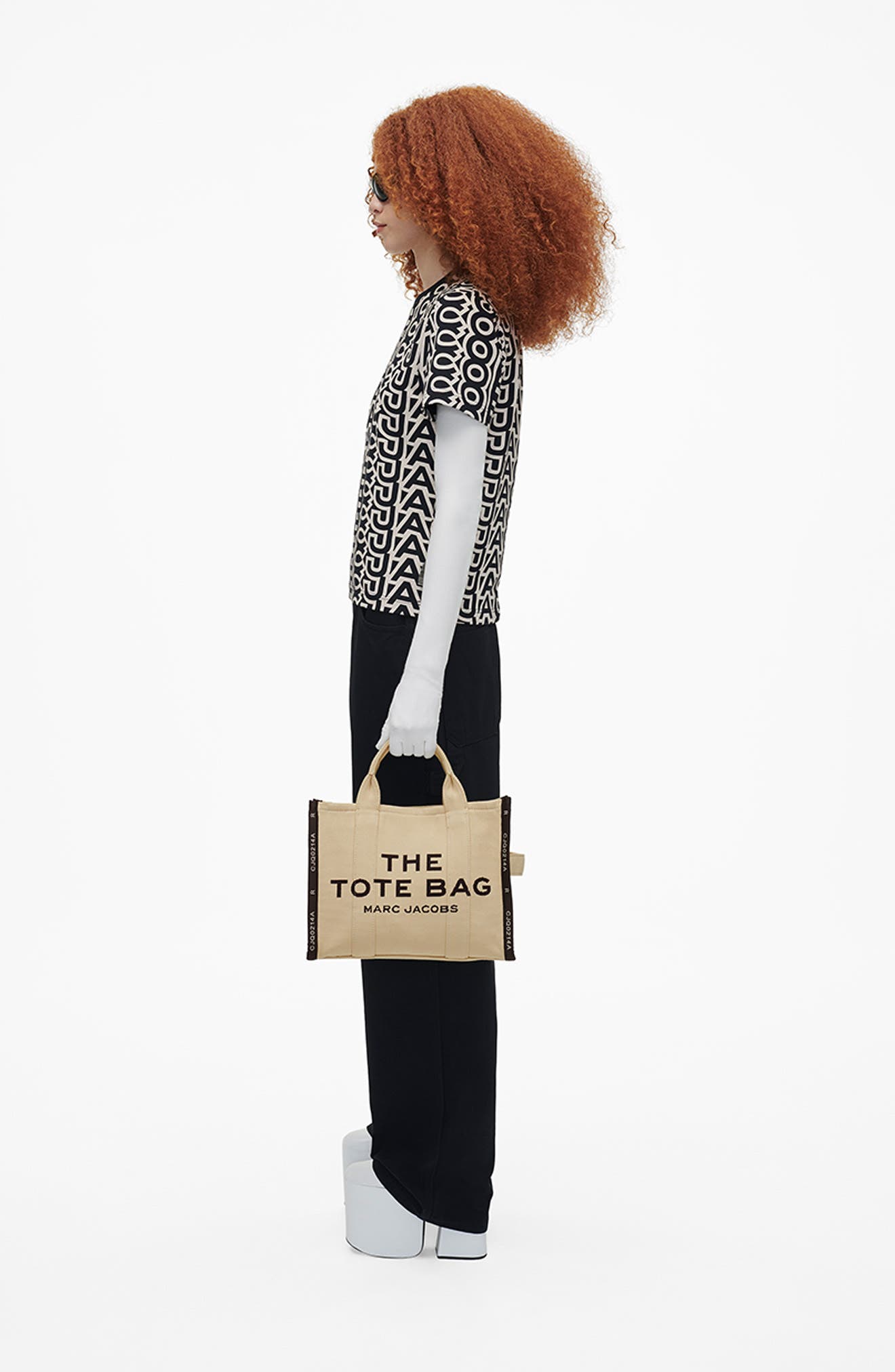 The Jacquard Medium Tote Bag, Alternate, color, WARM SAND