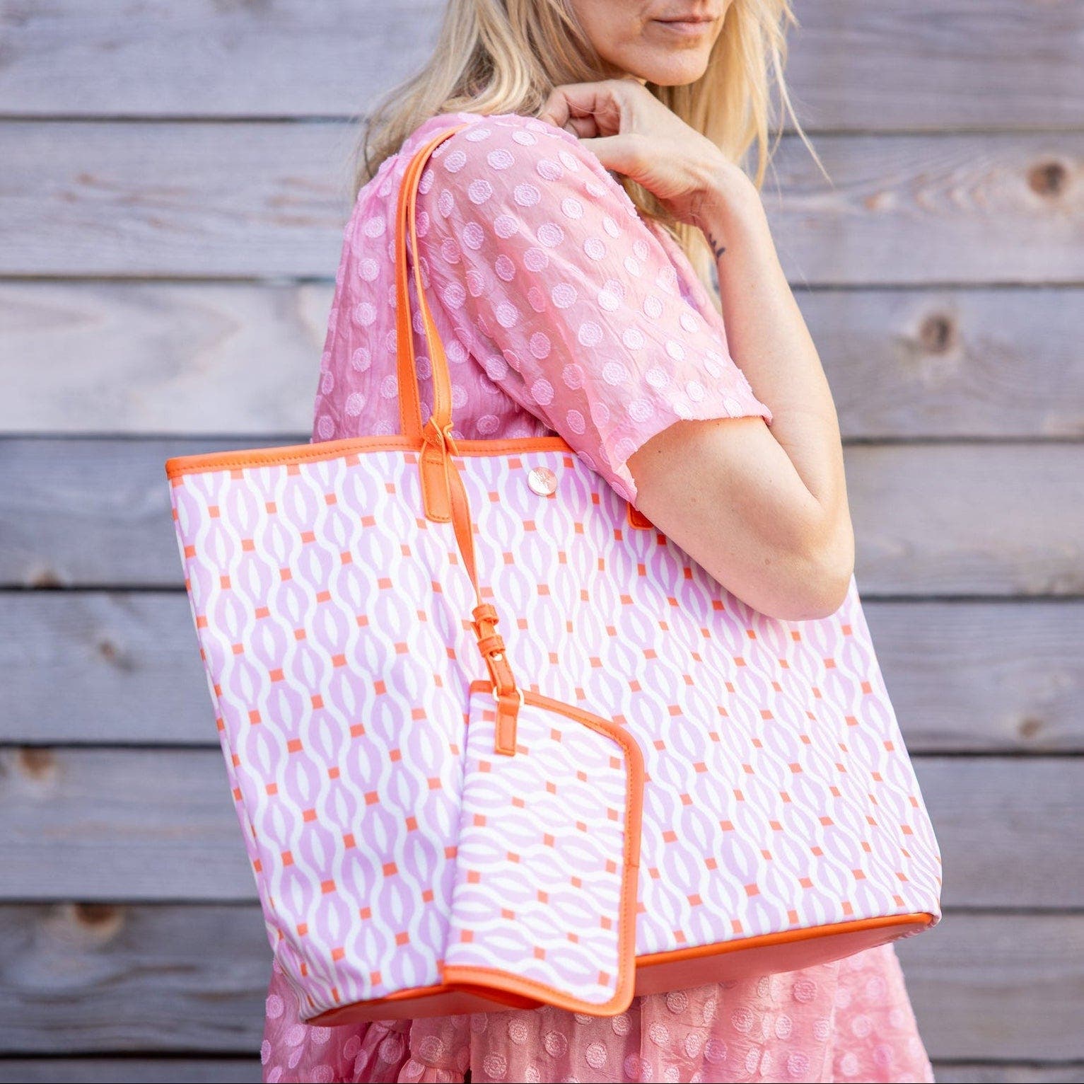 Oversized Tote Bag with Detachable Wristlet Pouch, Alternate, color, Multicolor