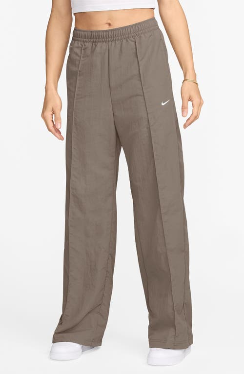 Nike Sportswear Everything Wovens Mid-rise Open-hem Pants In Brown