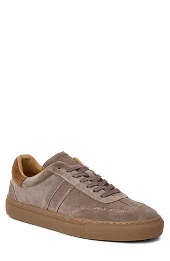 Ryan Low Top Sneaker