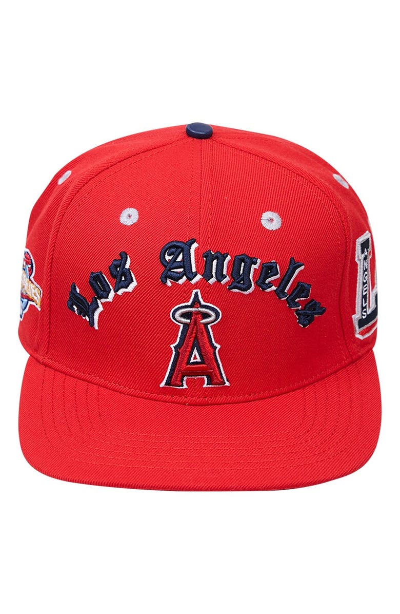 PRO STANDARD Men's Pro Standard Red Los Angeles Angels 2002 World Series Old English Snapback Hat, Alternate, color,