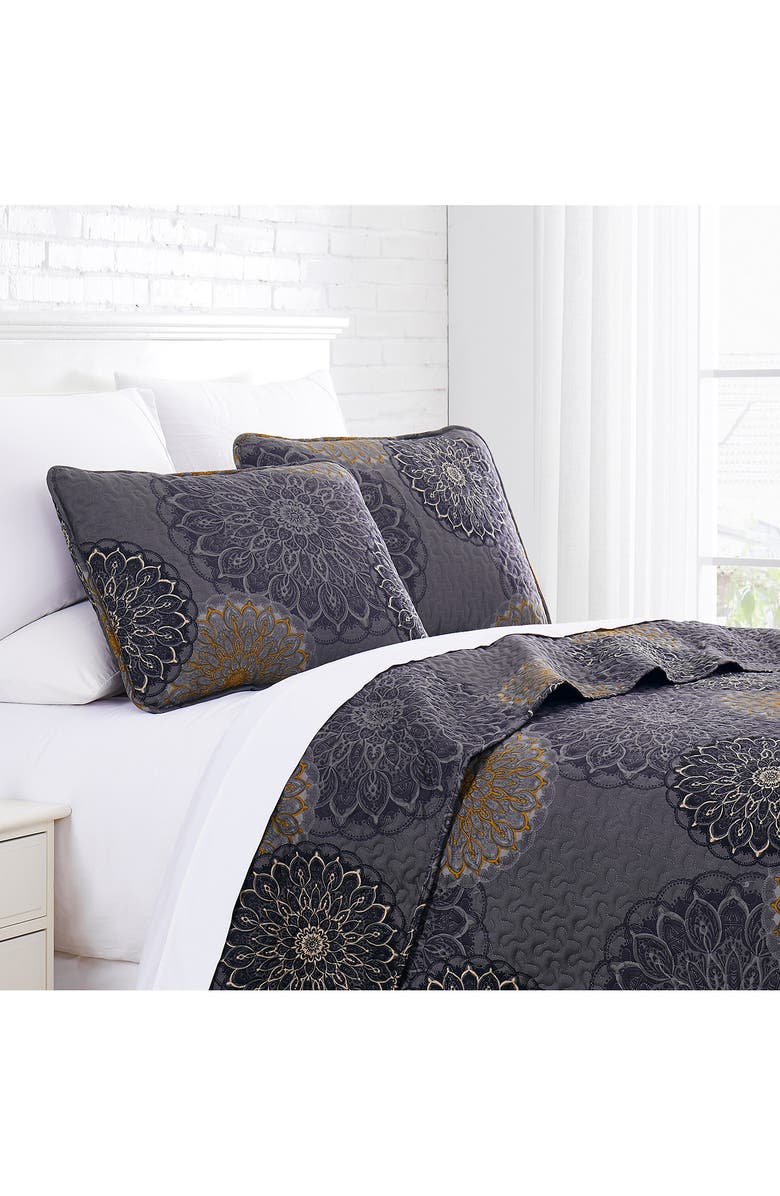 SOUTHSHORE FINE LINENS Midnight Floral Oversized Quilt Cover Set - Blue - King/California King, Alternate, color, Midnight Floral Black