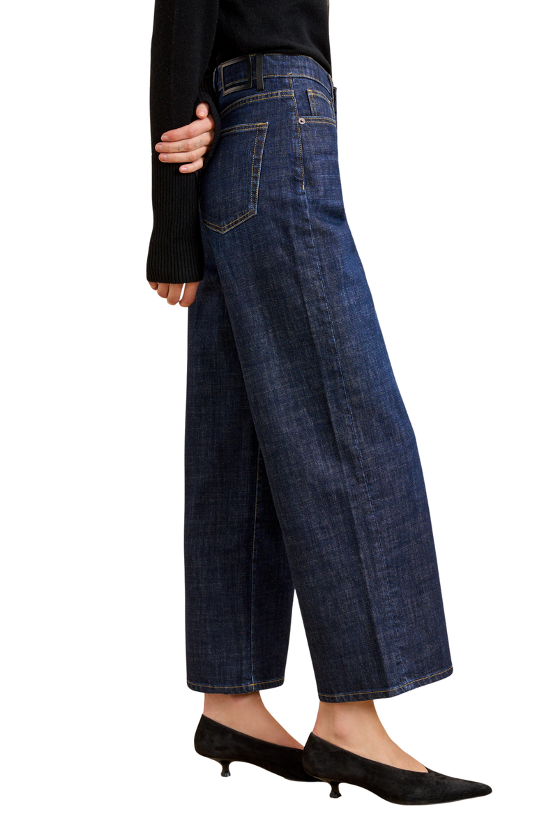 Zooey Jean, Alternate, color, Michael