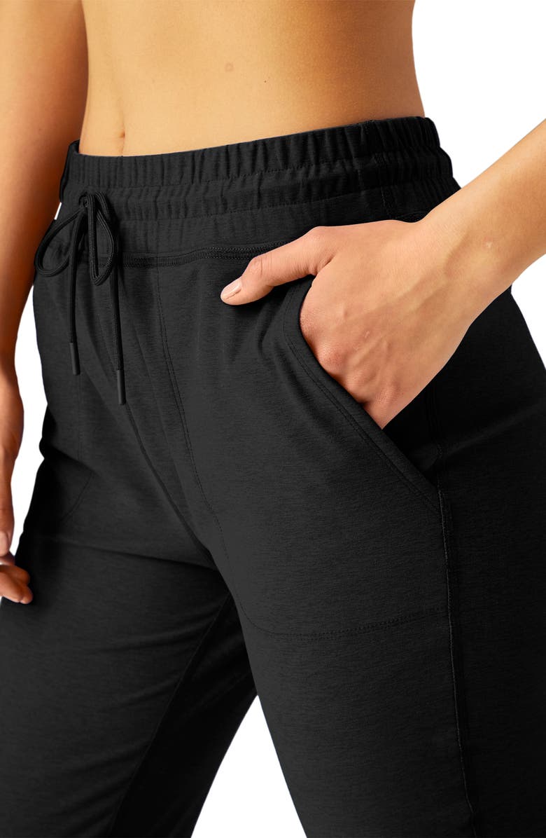 Beyond Yoga Commuter Space Dye Midi Joggers, Alternate, color, Darkest Night