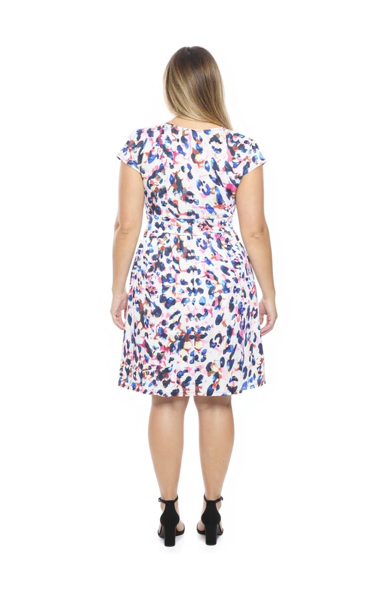 24seven Comfort Apparel Plus Size Animal V-Neck Cap Sleeve Knee Length A-Line Pocket Dress, Alternate, color, White Multi