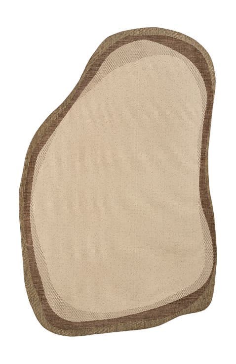 Wyatt Modern Rustic Abstract Indoor/Outdoor Shaped Area Rug