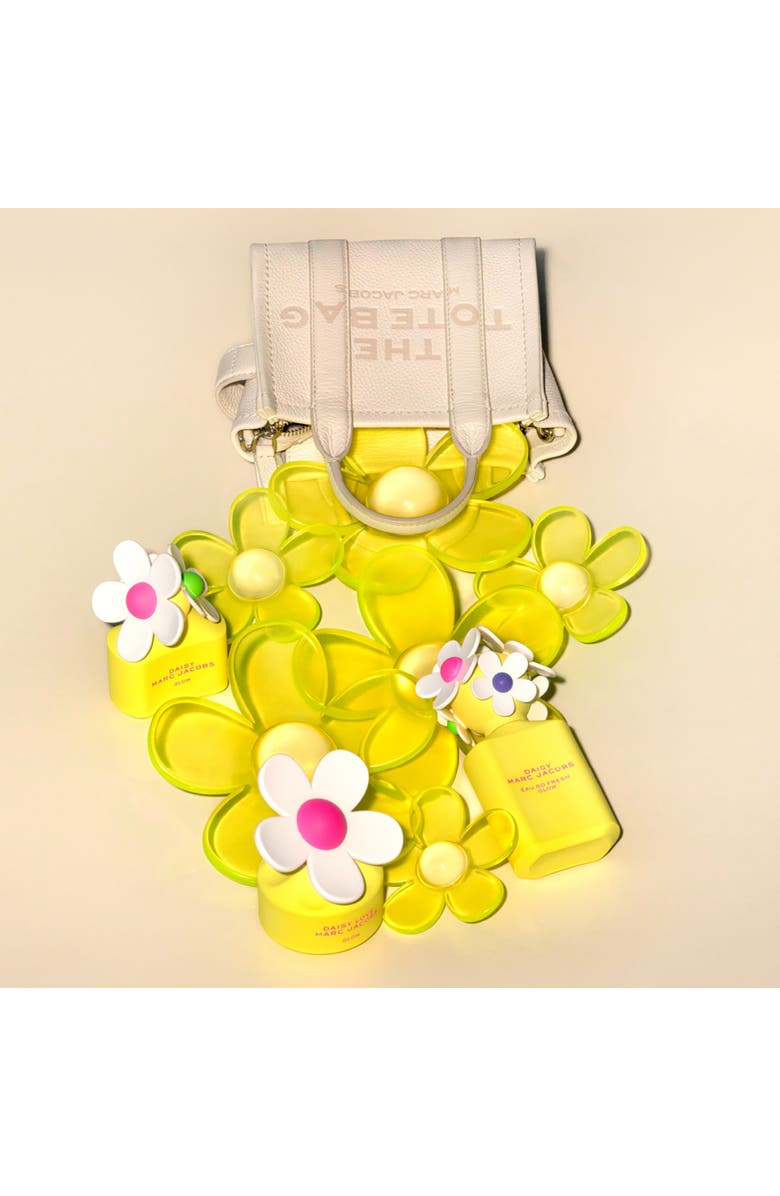 Marc Jacobs Daisy Love Glow Eau de Toilette, Alternate, color, 