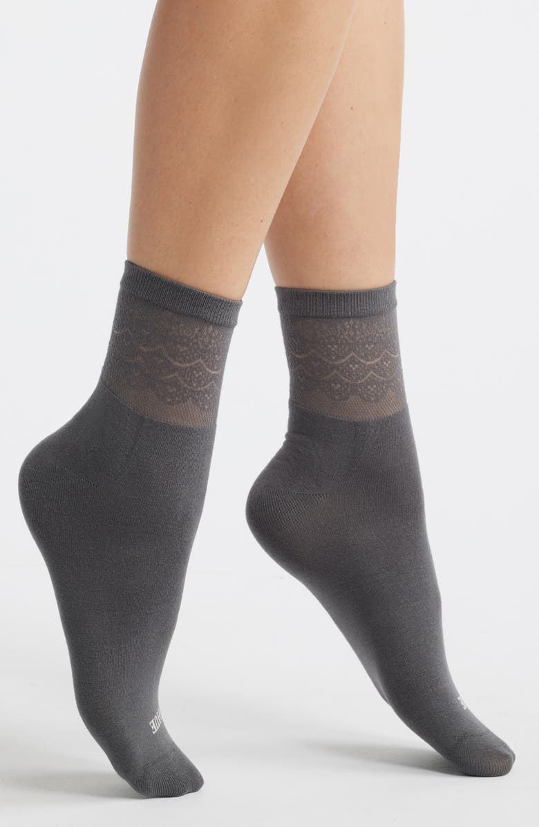 Hue Lace Border Ankle Socks, Main, color, Castle Rock