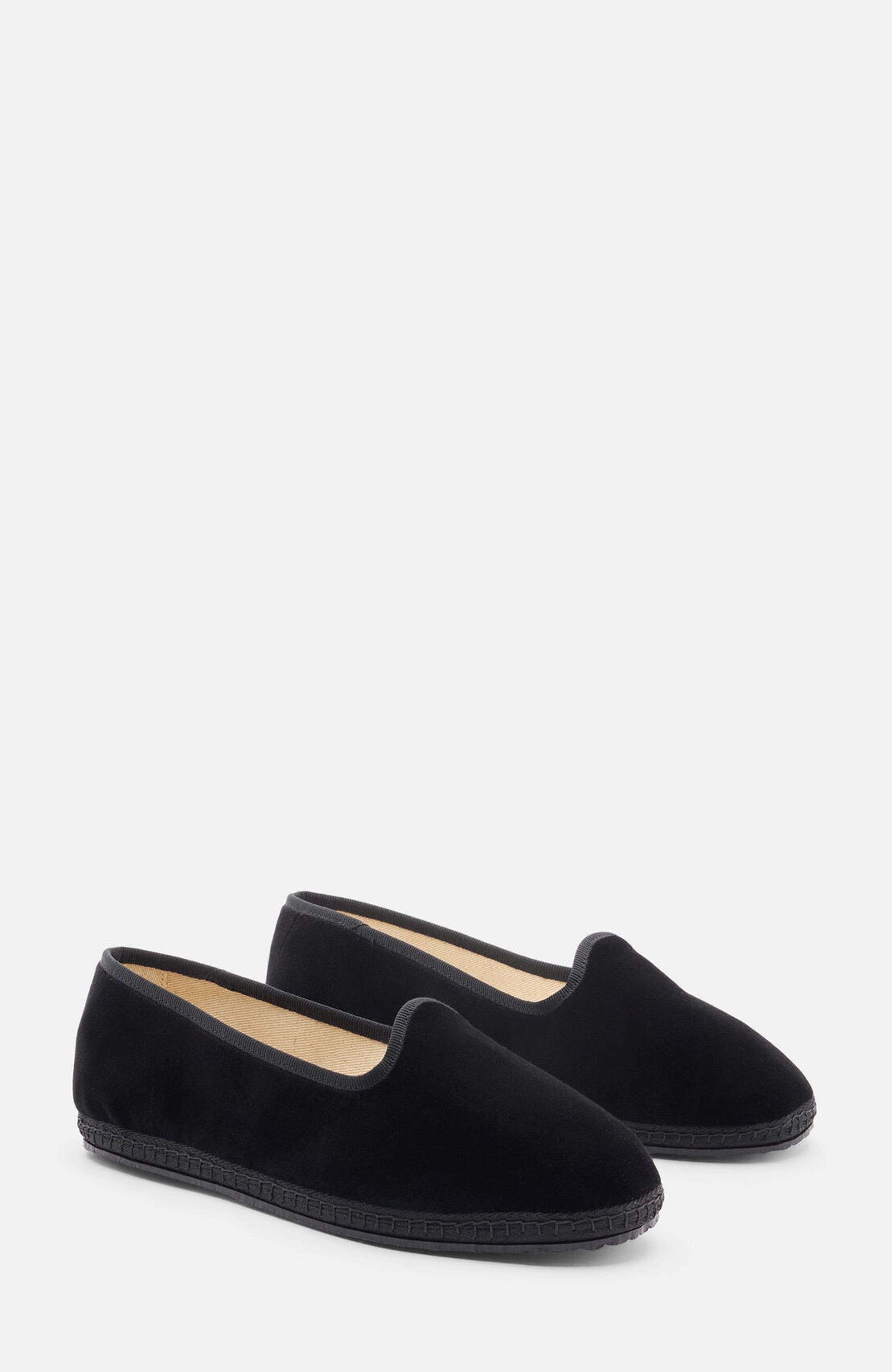 Black - velvet