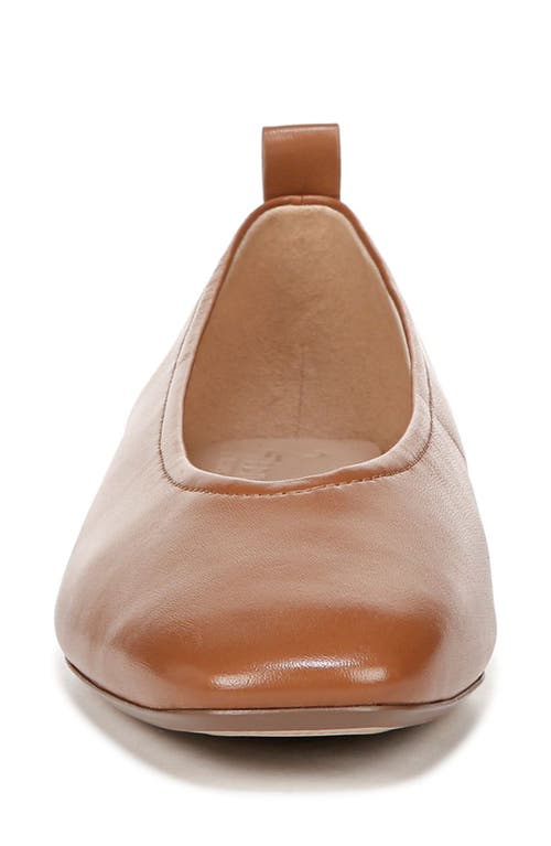 27 Edit Naturalizer Carla Flat