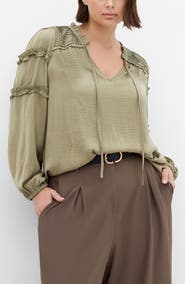 City Chic Ruffle Puff Sleeve<br />Peasant Blouse