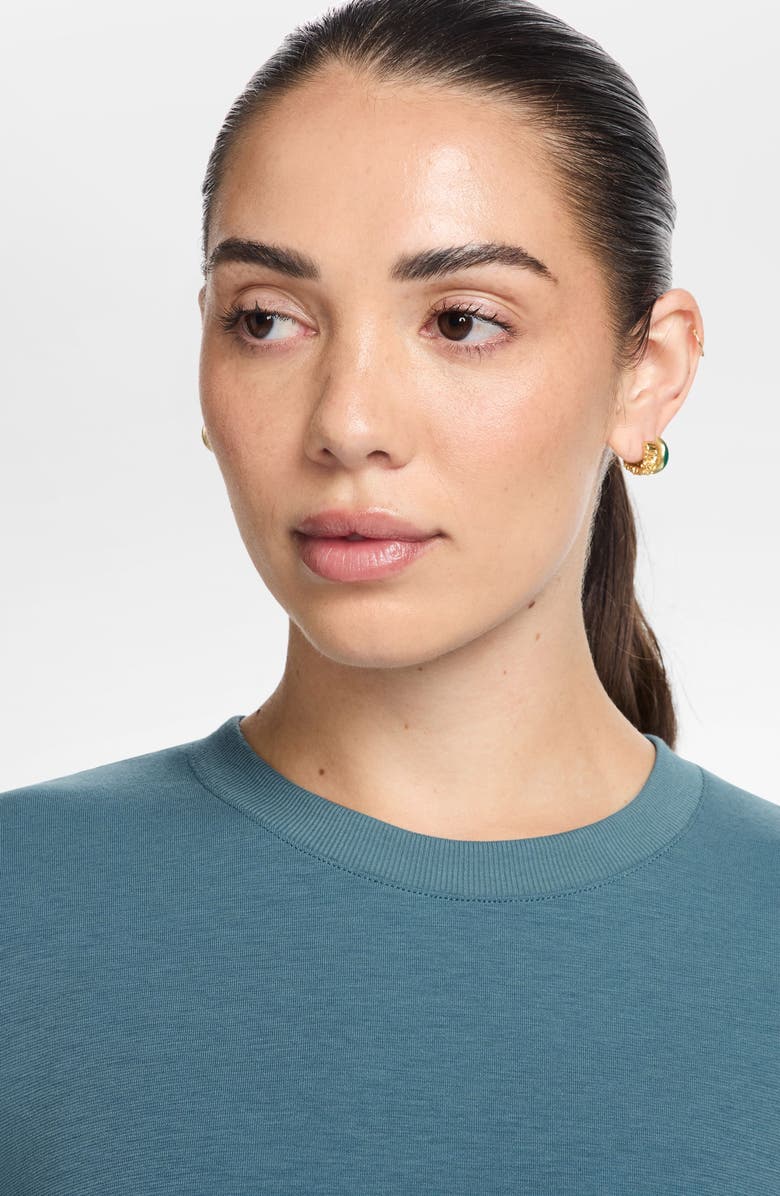 Nike One Relaxed Dri-FIT Crop Top, Alternate, color,