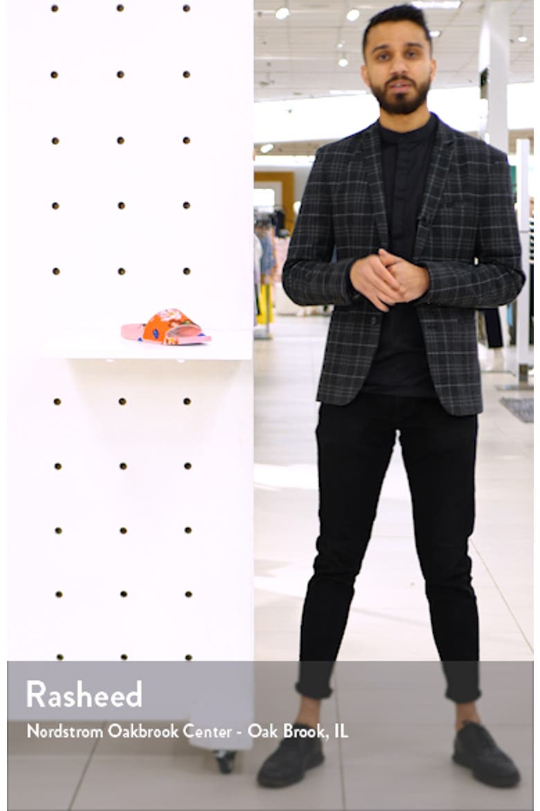 Avelini Slide Sandal video