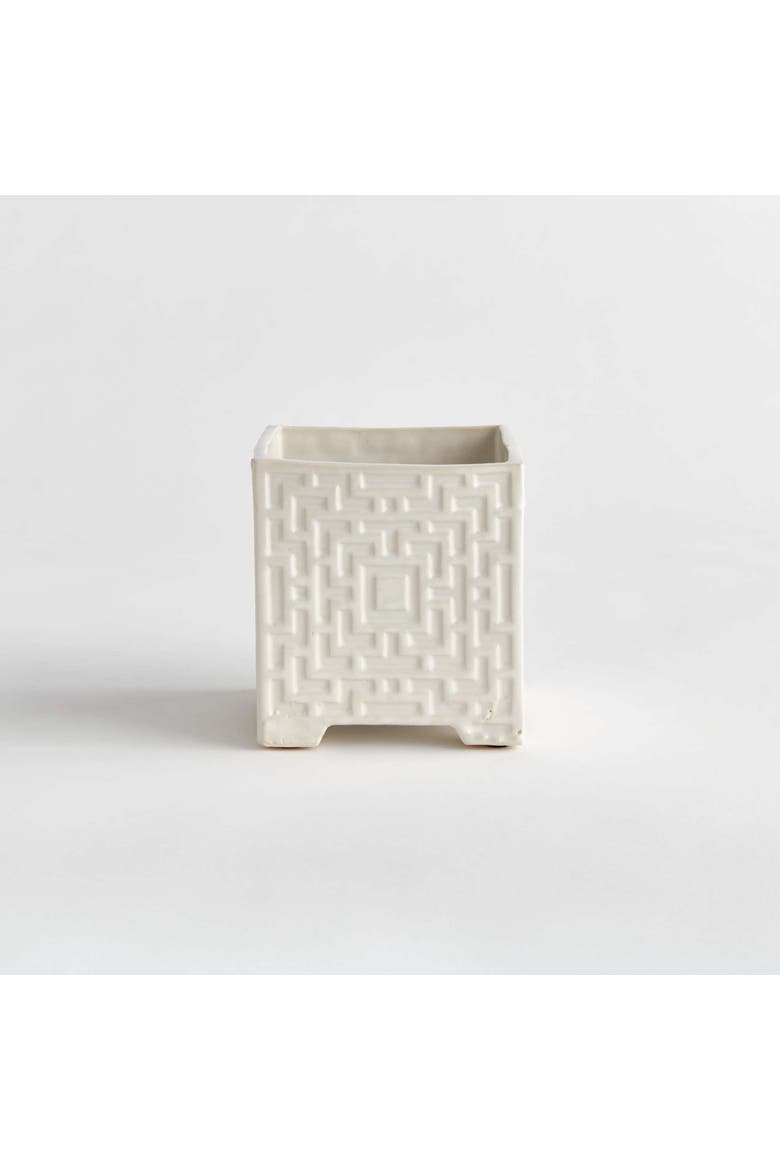 Mazie Pot, Alternate, color, White