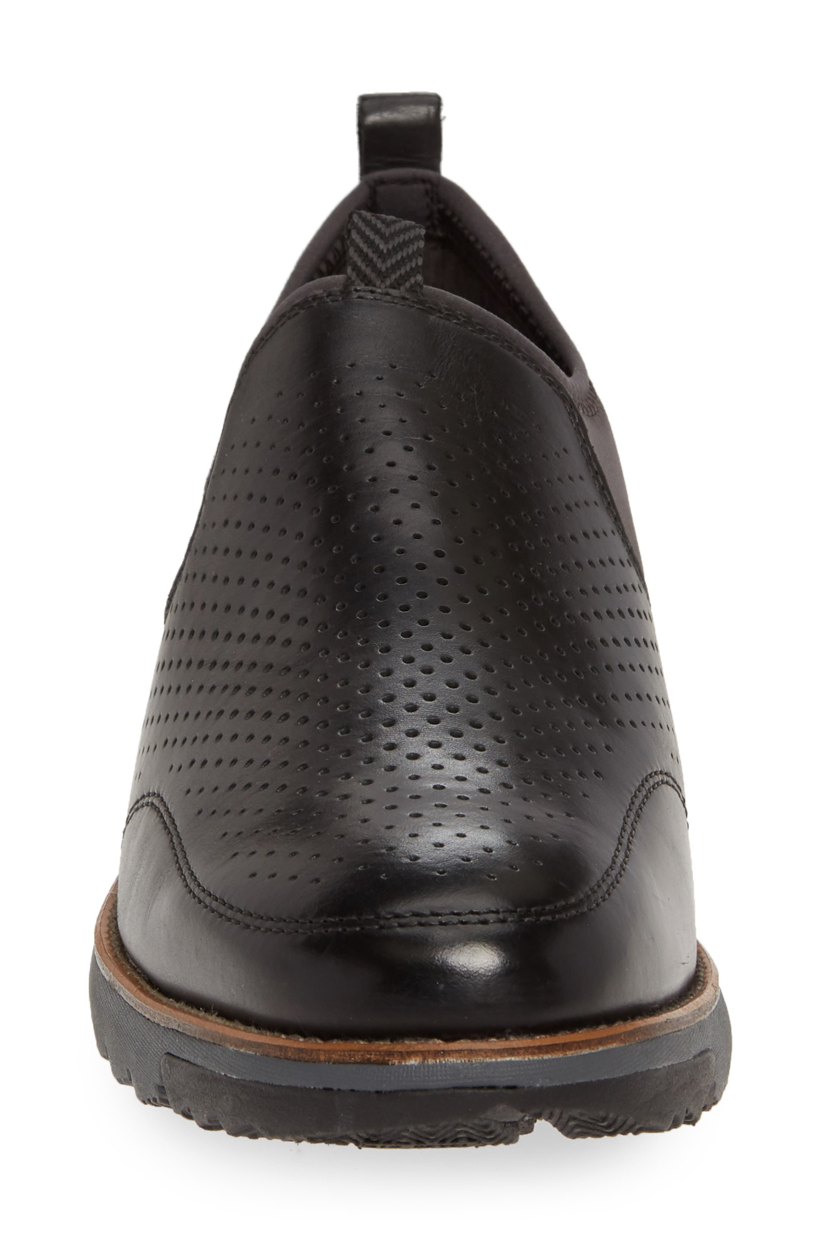 Hush Puppies<sup>®</sup> Expert Slip-On, Alternate, color, 