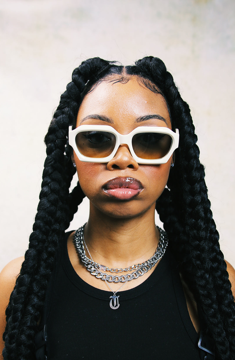 Wisdom Fashion House Bone Frame 8, Alternate, color, Bone