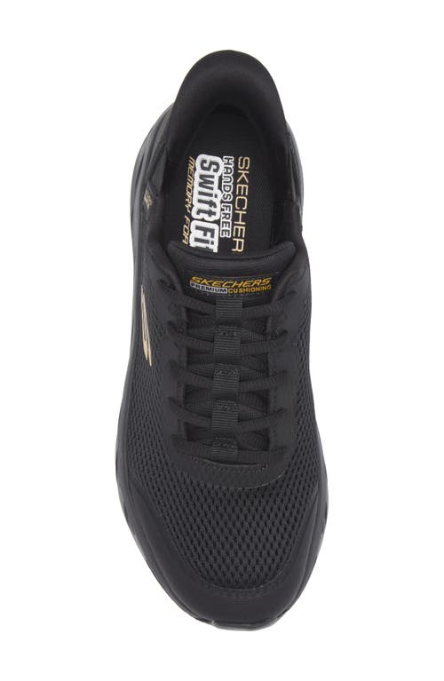 Skechers D'lux Ultra Swift-fit Sneaker In Black