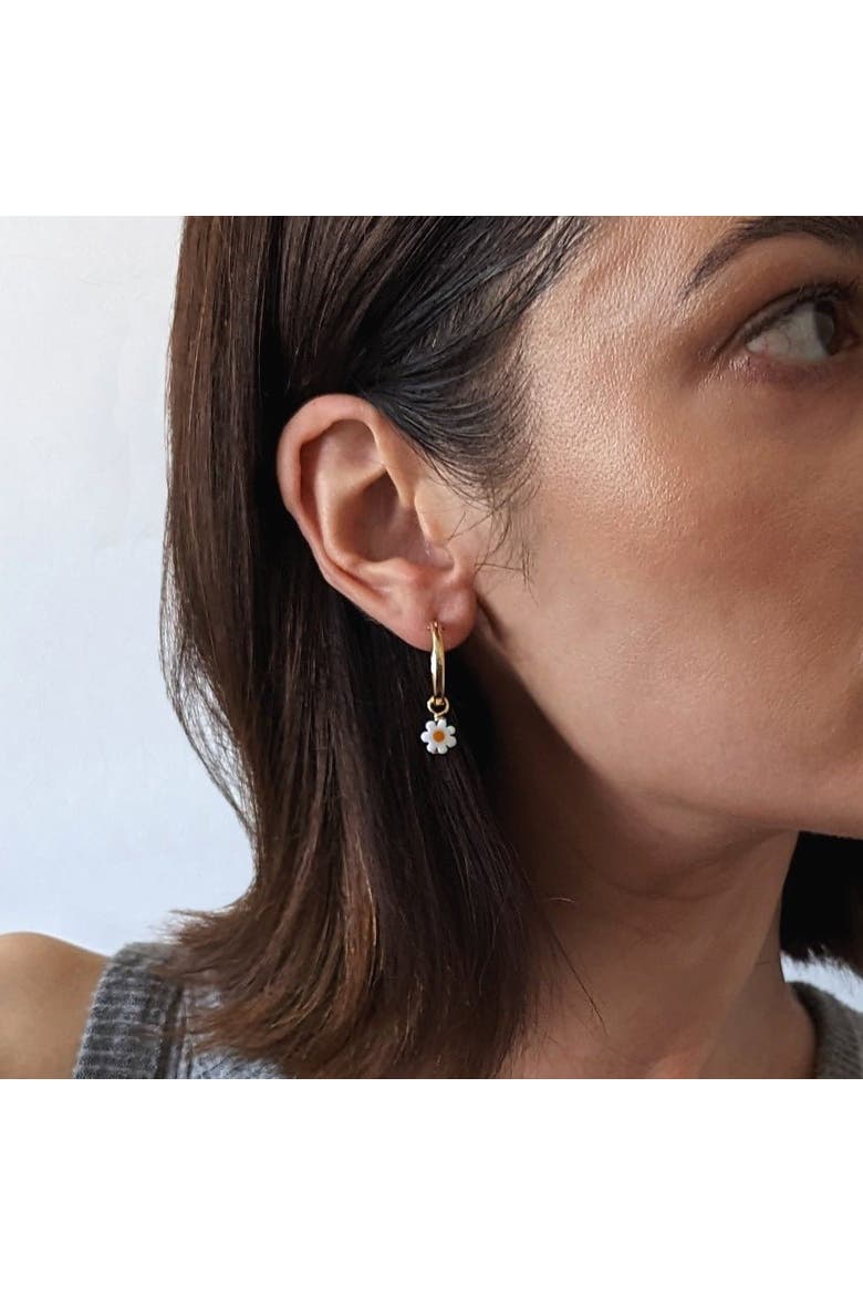 Charm Hoop Earrings, Alternate, color, Daisies