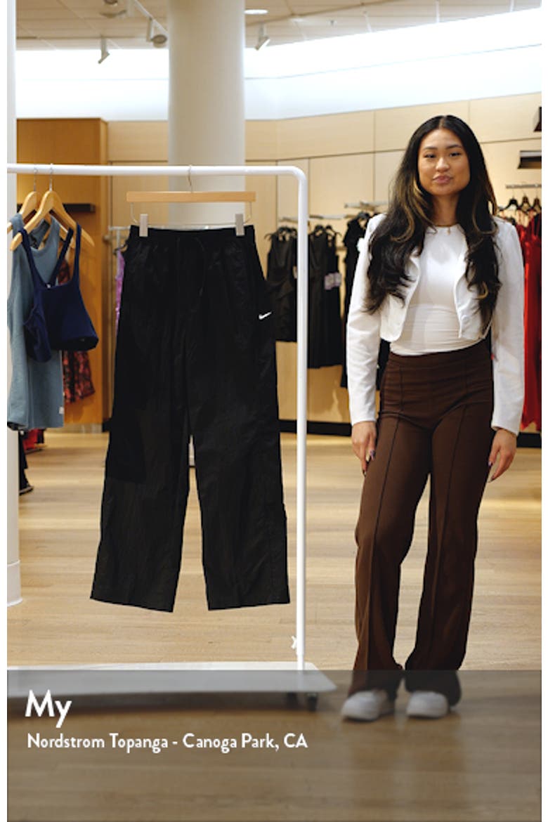 Windrunner Water Repellent High Waist Woven Pants video