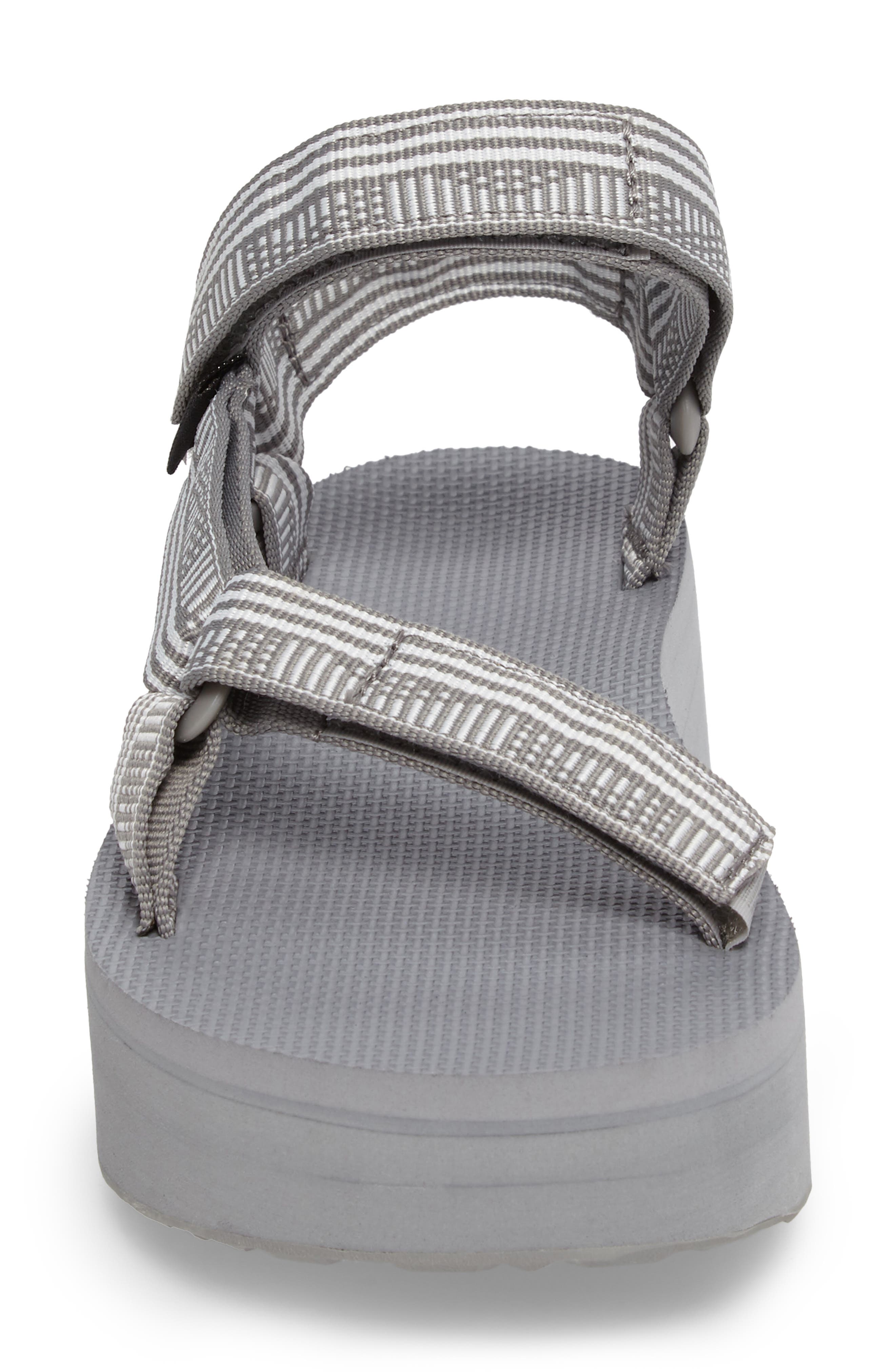 Universal Sandal, Alternate, color, CAMPO WILD DOVE FABRIC