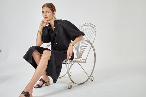 Lanhtropy Bubble Linen Dress In Black