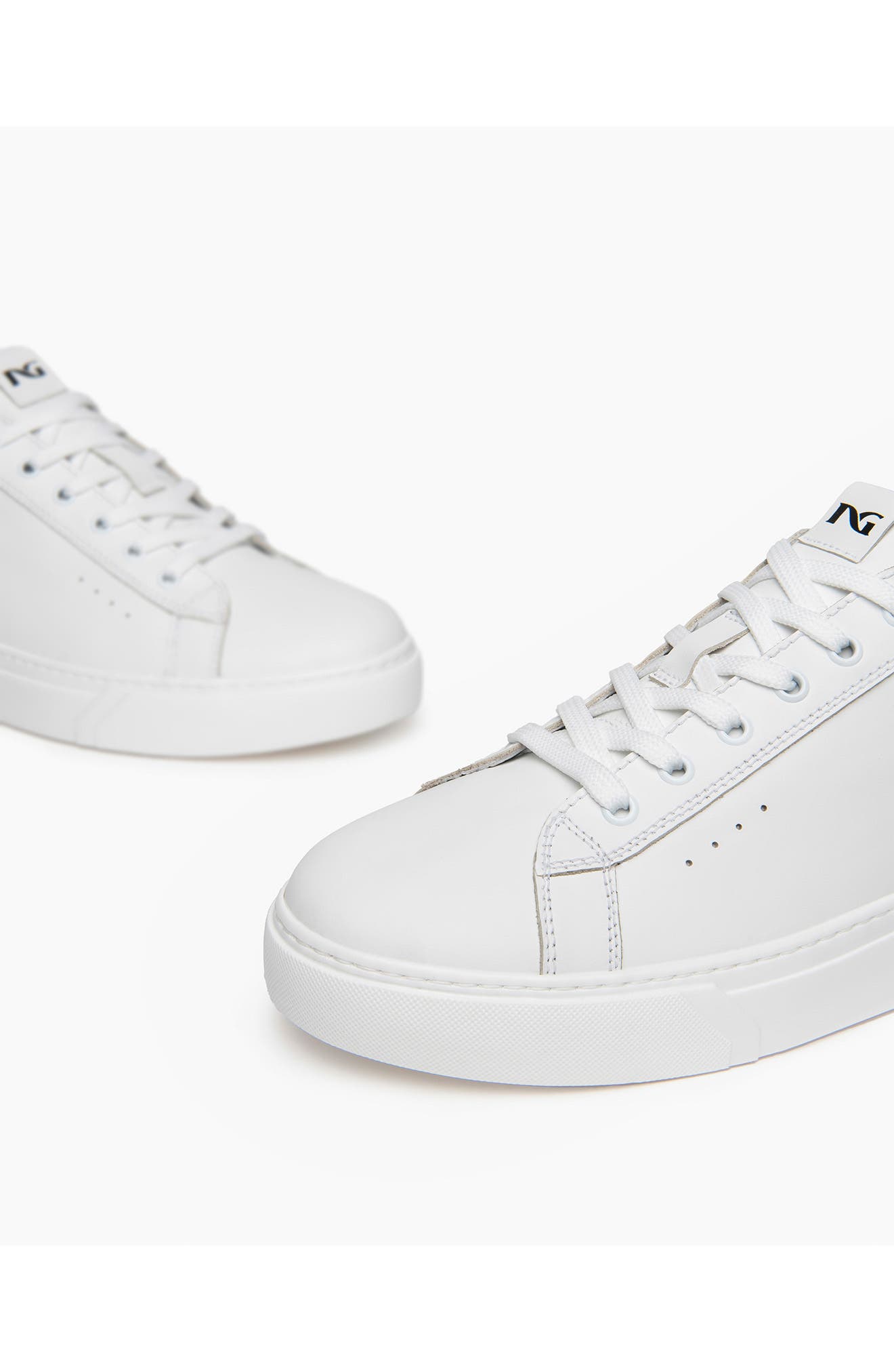 NeroGiardini Low Top Sneaker, Alternate, color, 